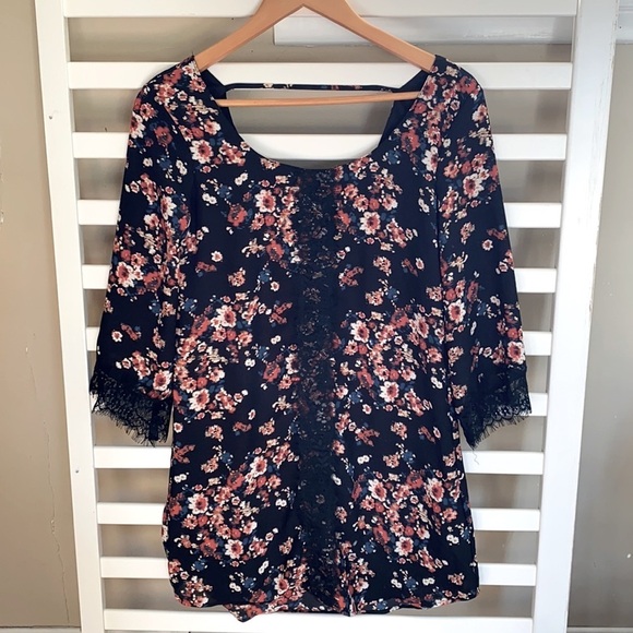 Socialite Black Floral Lace Tunic Dress Size Small - Picture 2 of 13